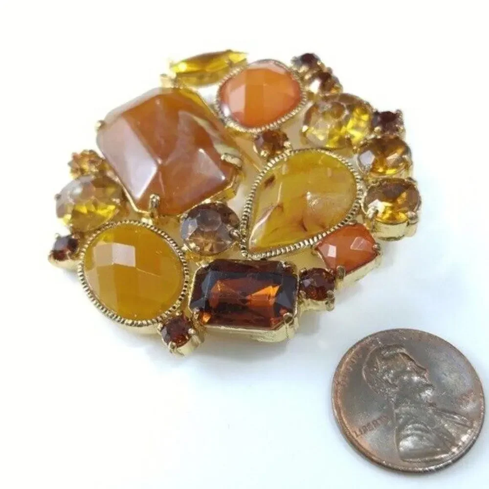 Vintage Topaz Cabochons & Rhinestones Brooch, Light Dark Topaz, Gold Tone, 2 In